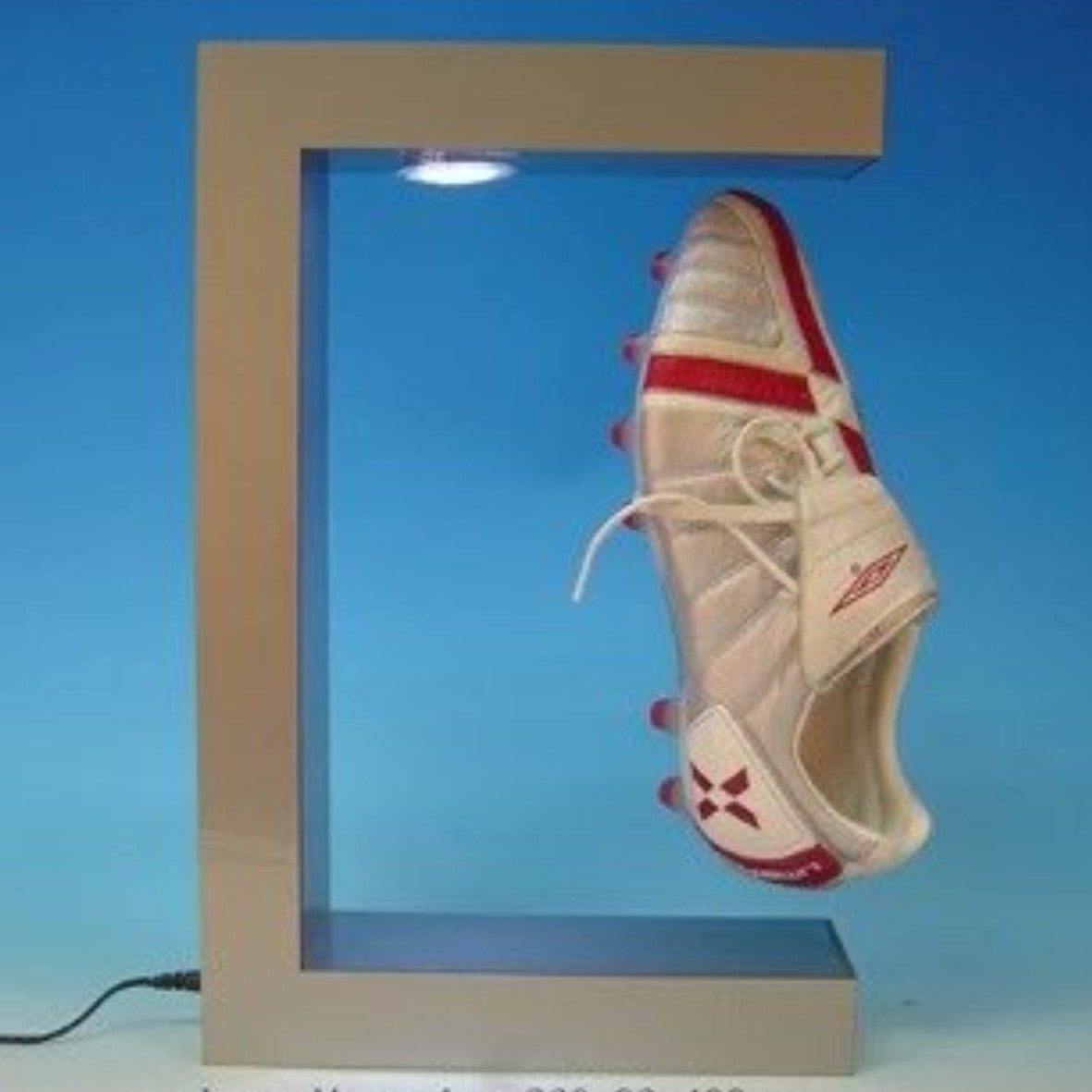 Shoe Display with Magnetic Levitation