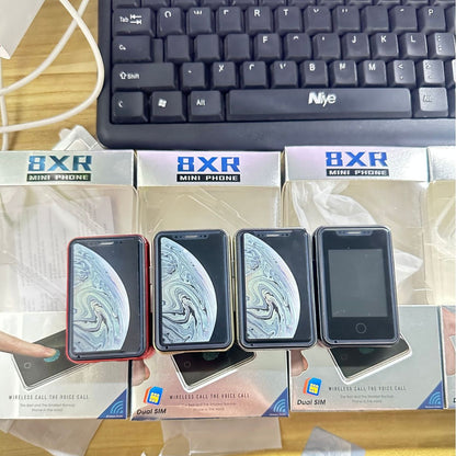 8XR هاتف محمول صغير للغاية بشاشة تعمل باللمس مقاس 1.77 بوصة
